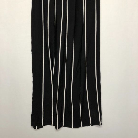 NWT Haute Monde Women Shorts with Skirt Size Small Stripes B237 -12 - Picture 11 of 16